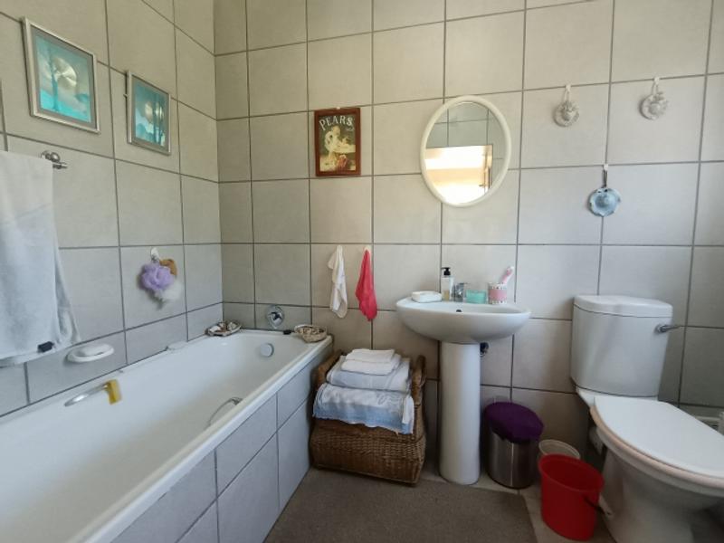 2 Bedroom Property for Sale in Tergniet Western Cape